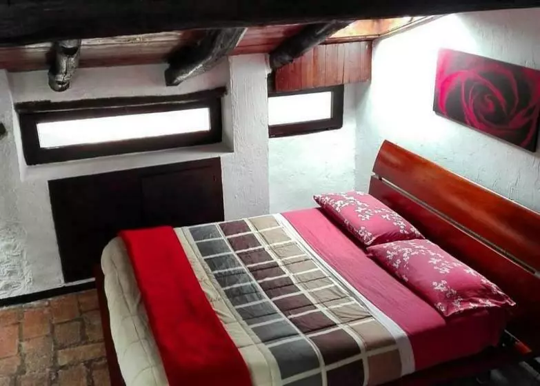 ベッドアンドブレックファースト Le Lanterne