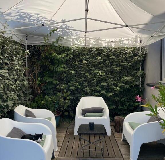 Bed and Breakfast Manurêva Chambre D Hôte En Coeur De Ville