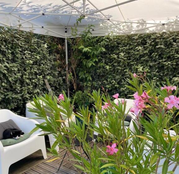 Bed and Breakfast Manurêva Chambre D Hôte En Coeur De Ville