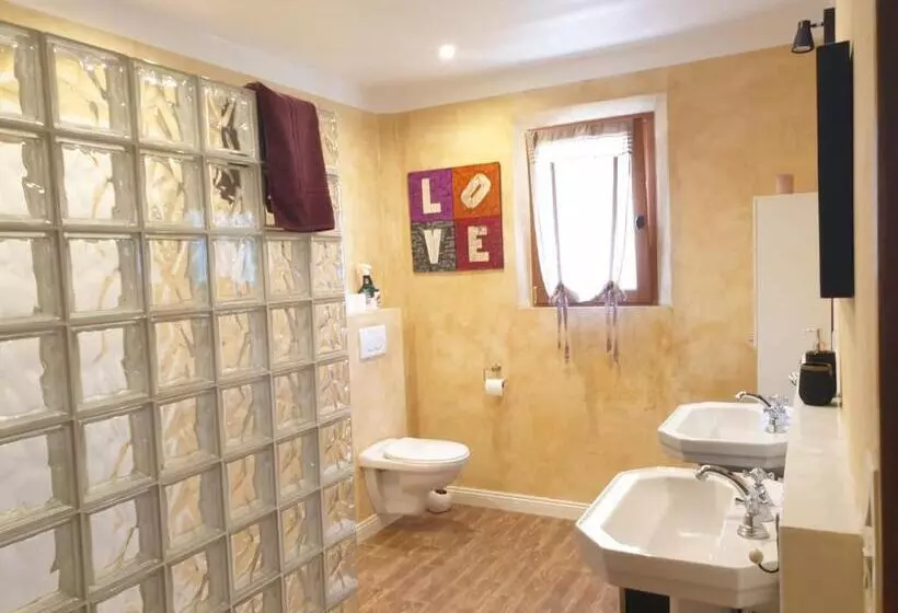 Aamiaismajoitus (B&B) Villa Tropez Chambres D Hôtes