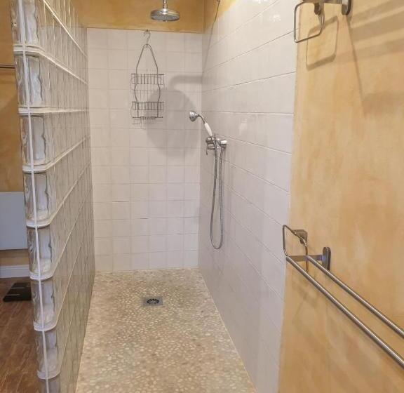 مبيت وإفطار Villa Tropez Chambres D Hôtes