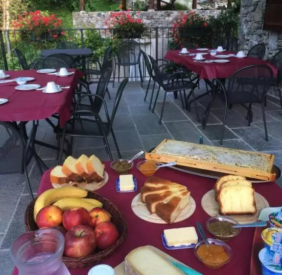 ホテル Agriturismo Luloc