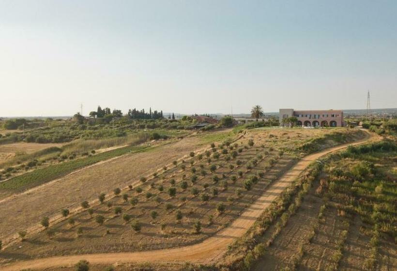 בית מלון כפרי Torre Bonera. Green Resort