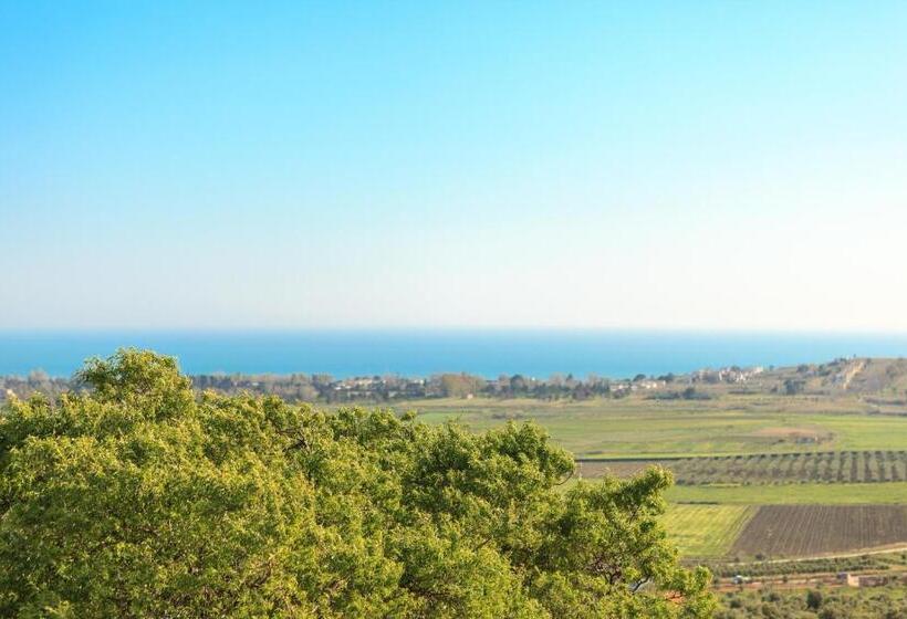 בית מלון כפרי Torre Bonera. Green Resort