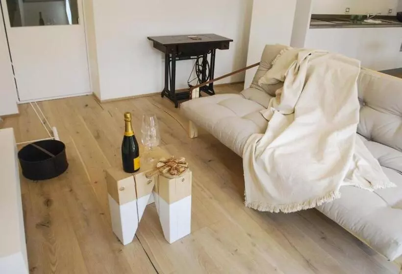 La Corte   Rebomaholidays