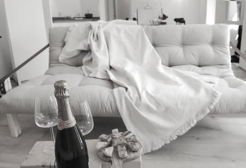 La Corte Rebomaholidays