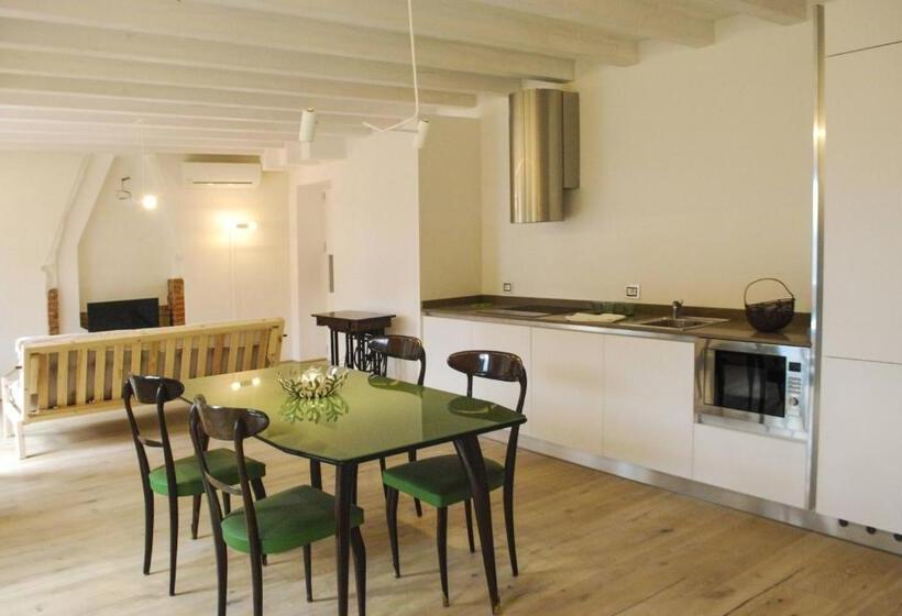 La Corte Rebomaholidays