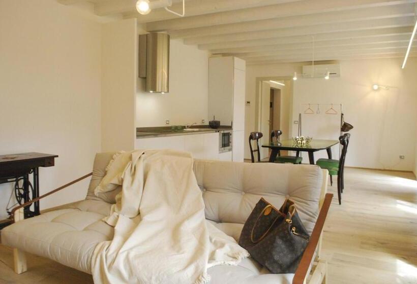 La Corte Rebomaholidays