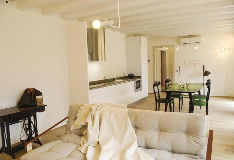 La Corte Rebomaholidays