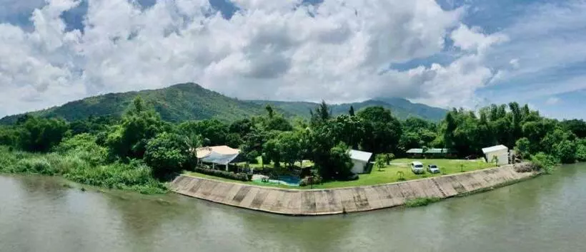 Monty S Riverside View Resort