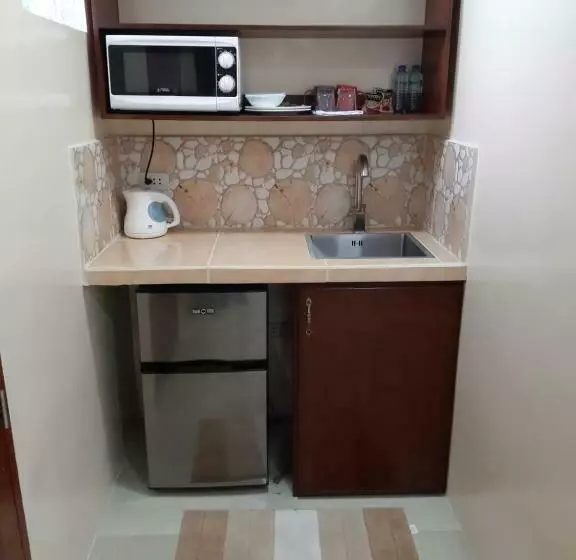 Monty S Riverside View Resort