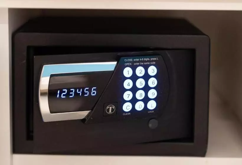 ペンション L Emporios