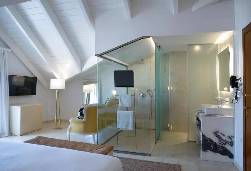 Alley Boutique Hotel And Spa