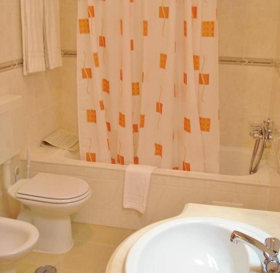 تختخواب و صبحانه Rialgarve