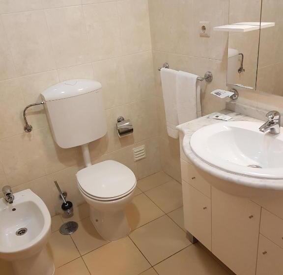 تختخواب و صبحانه Rialgarve