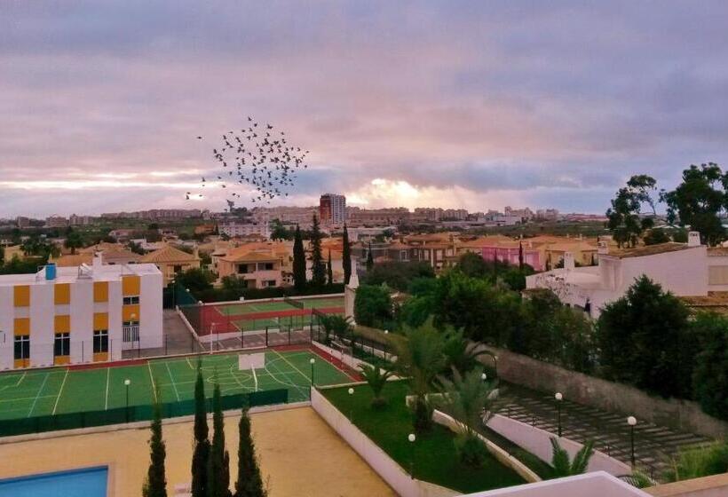 تختخواب و صبحانه Rialgarve