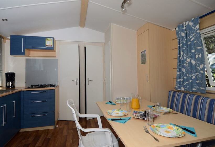 Domaine Résidentiel De Plein Air Odalys La Pinède