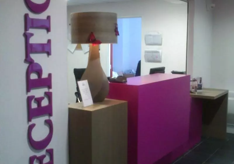 Отель Alezan Hôtel & Résidence