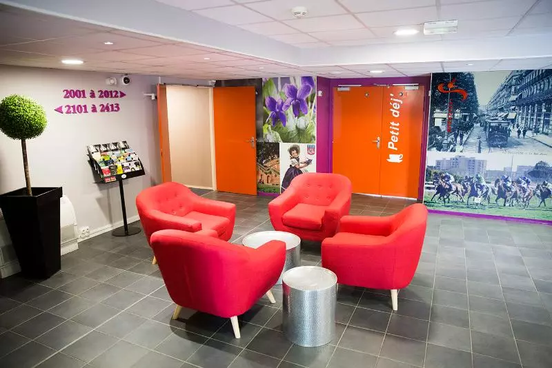 Отель Alezan Hôtel & Résidence