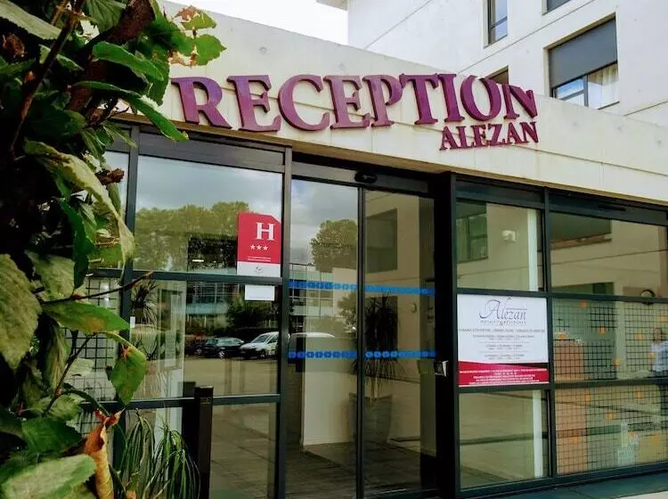 Отель Alezan Hôtel & Résidence