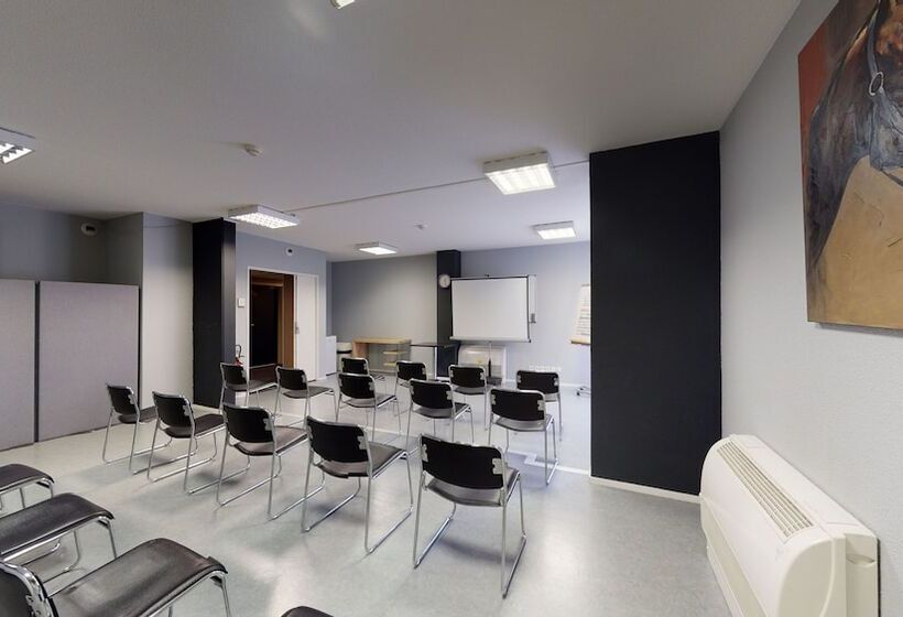 בית מלון כפרי Alezan Hôtel & Résidence