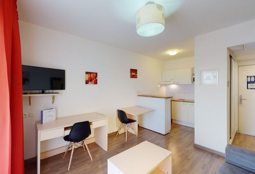 בית מלון כפרי Alezan Hôtel & Résidence