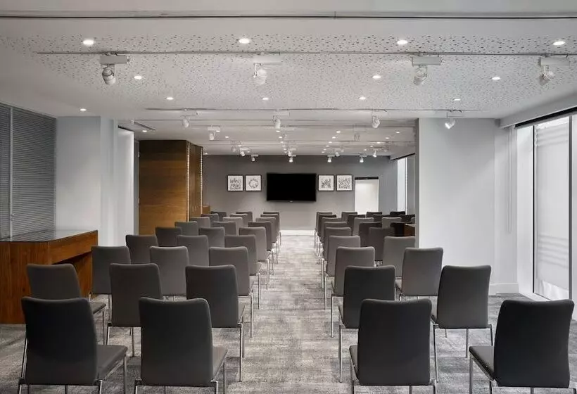 Otel Aloft London Excel