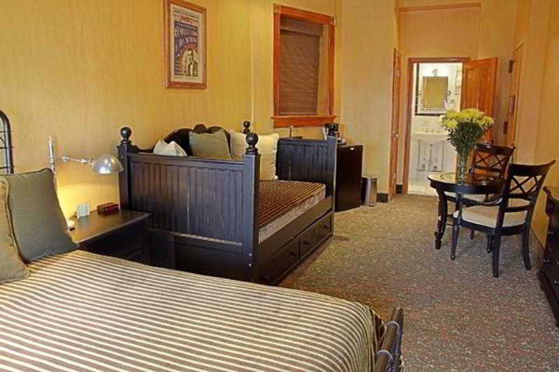 בית מלון כפרי Blue Moon