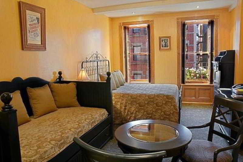 בית מלון כפרי Blue Moon