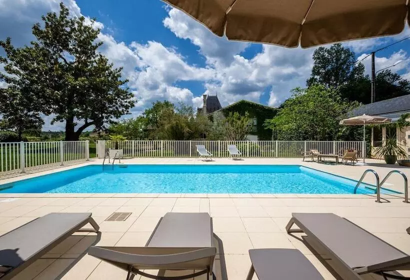 Отель Chateau Meyre