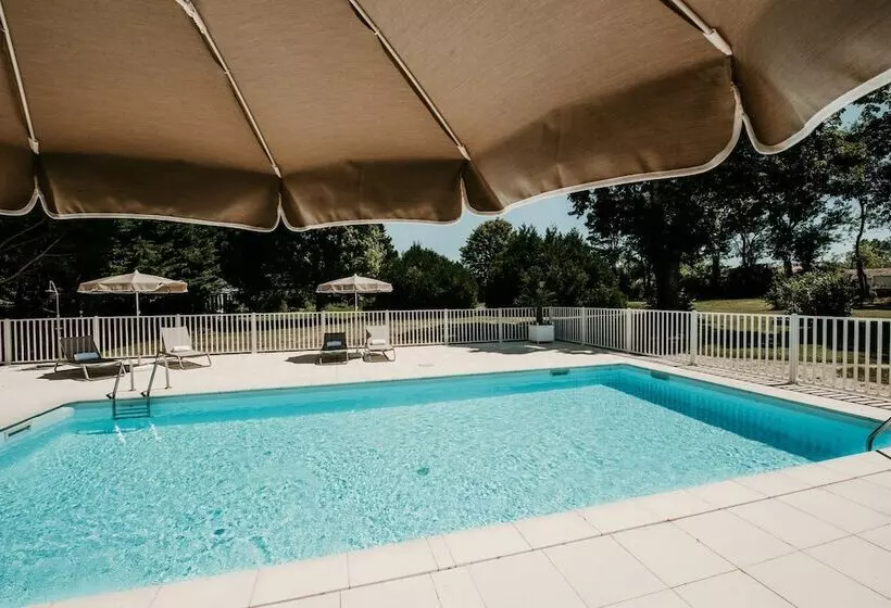 Отель Chateau Meyre