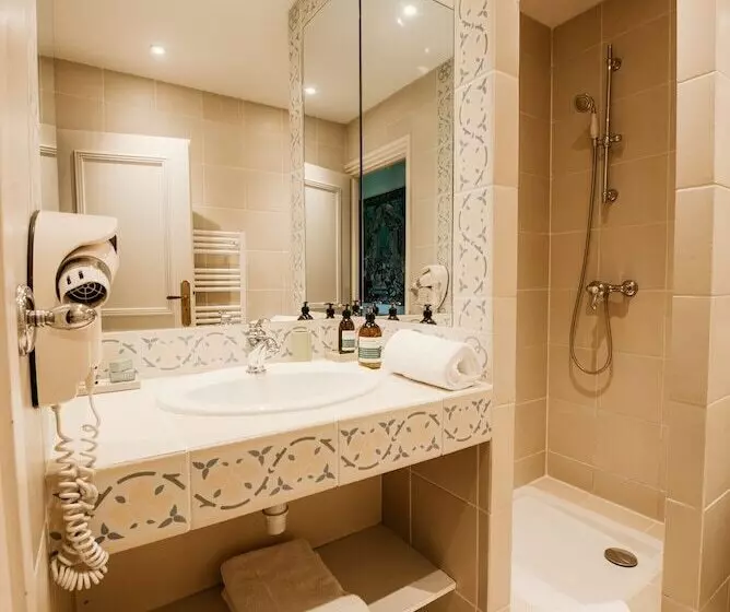 Отель Chateau Meyre