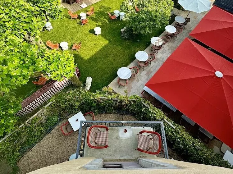 فندق De Silhouette