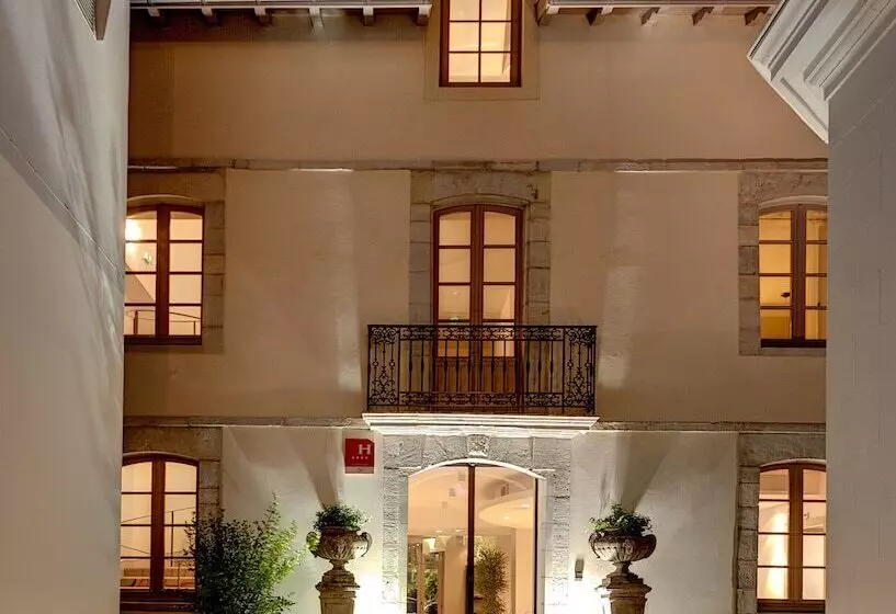 فندق De Silhouette