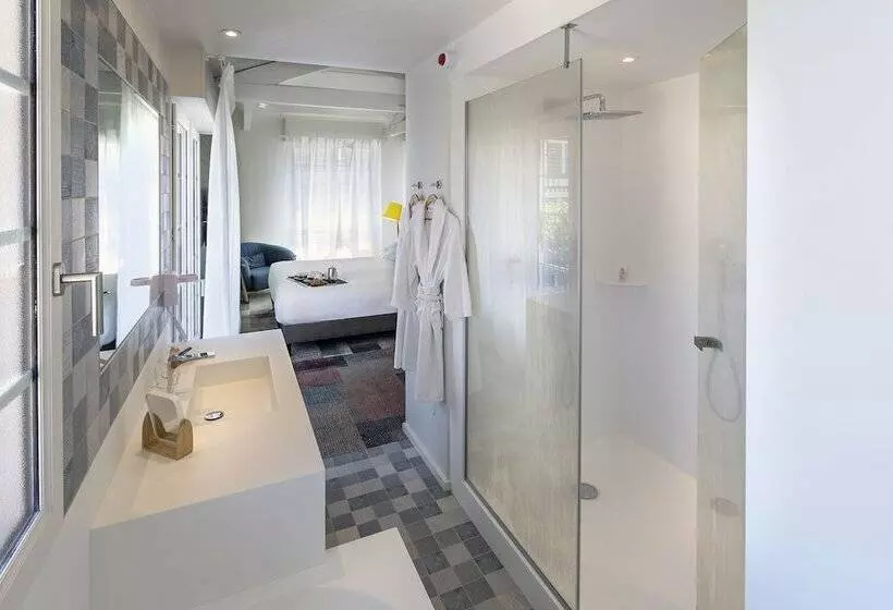 فندق De Silhouette