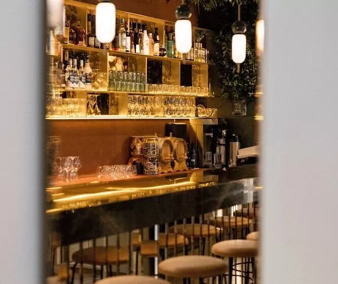 Hotel Verno House Budapest, Vignette Collection, An Ihg