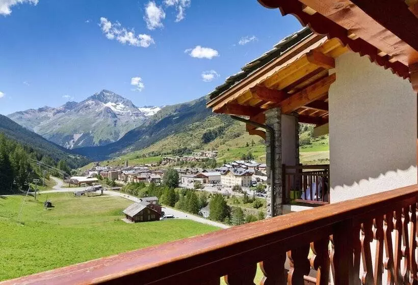 Отель Hôtel Club Mmv Le Val Cenis