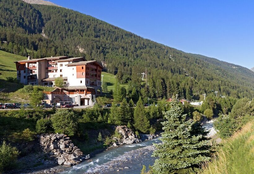 Отель Hôtel Club Mmv Le Val Cenis