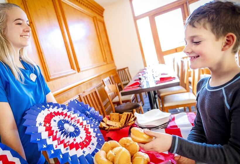 Отель Hôtel Club Mmv Le Val Cenis