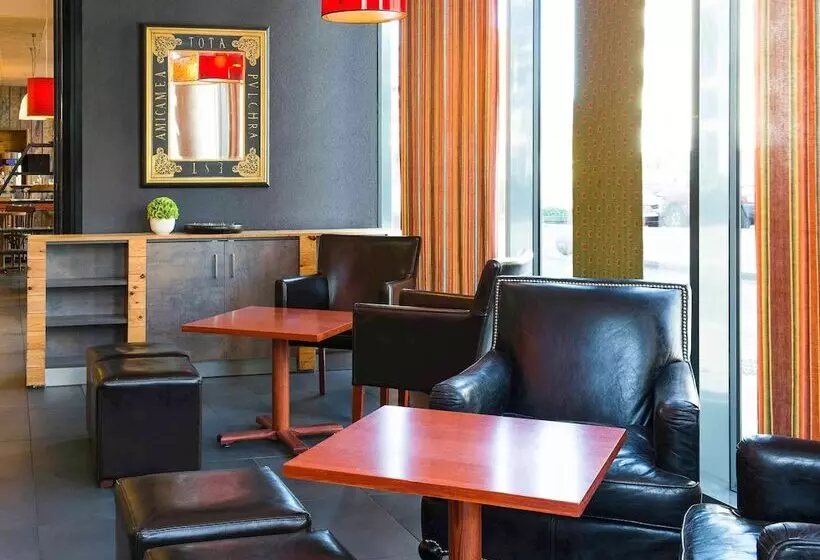 Otel Ibis Styles Lyon Centre  Gare Partdieu