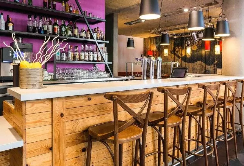 Otel Ibis Styles Lyon Centre  Gare Partdieu