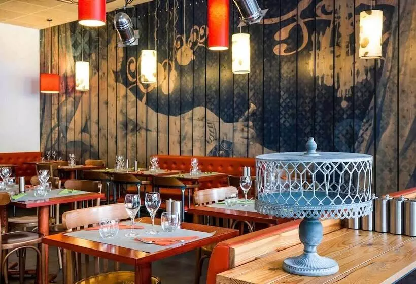 Otel Ibis Styles Lyon Centre  Gare Partdieu