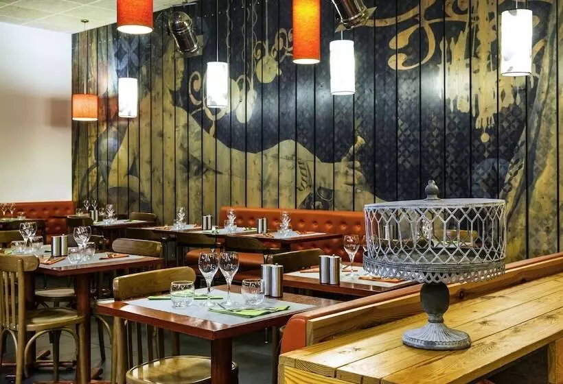 Otel Ibis Styles Lyon Centre  Gare Partdieu