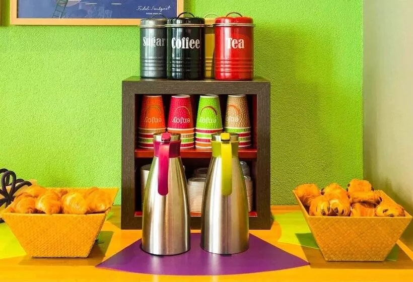 Otel Ibis Styles Lyon Centre  Gare Partdieu