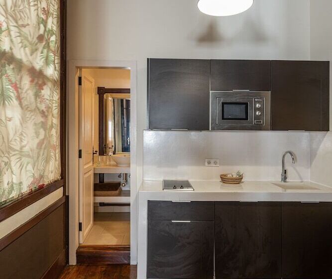 هتل Isla Baja Suites