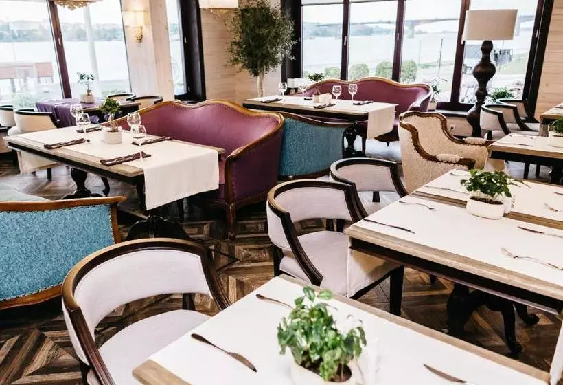 Отель Kostroma  Golden Ring