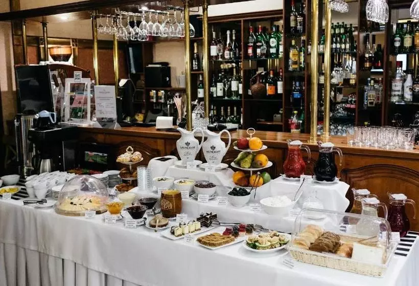 Отель Kostroma  Golden Ring