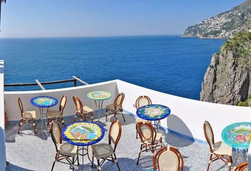 Отель La Locanda Del Fiordo