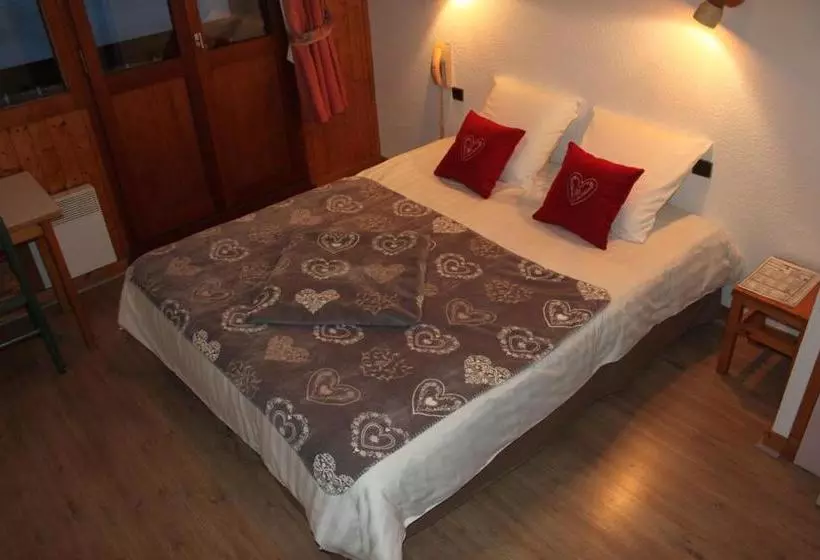 酒店 L'Aigle Rouge