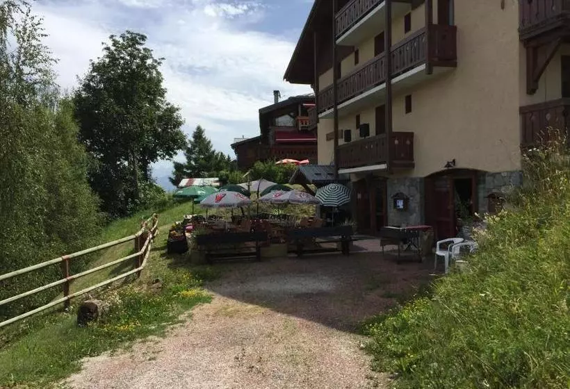 酒店 L'Aigle Rouge